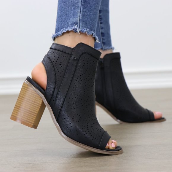 Black Laser cut Design Open Toe Ankle Boots - Picture 6 of 8